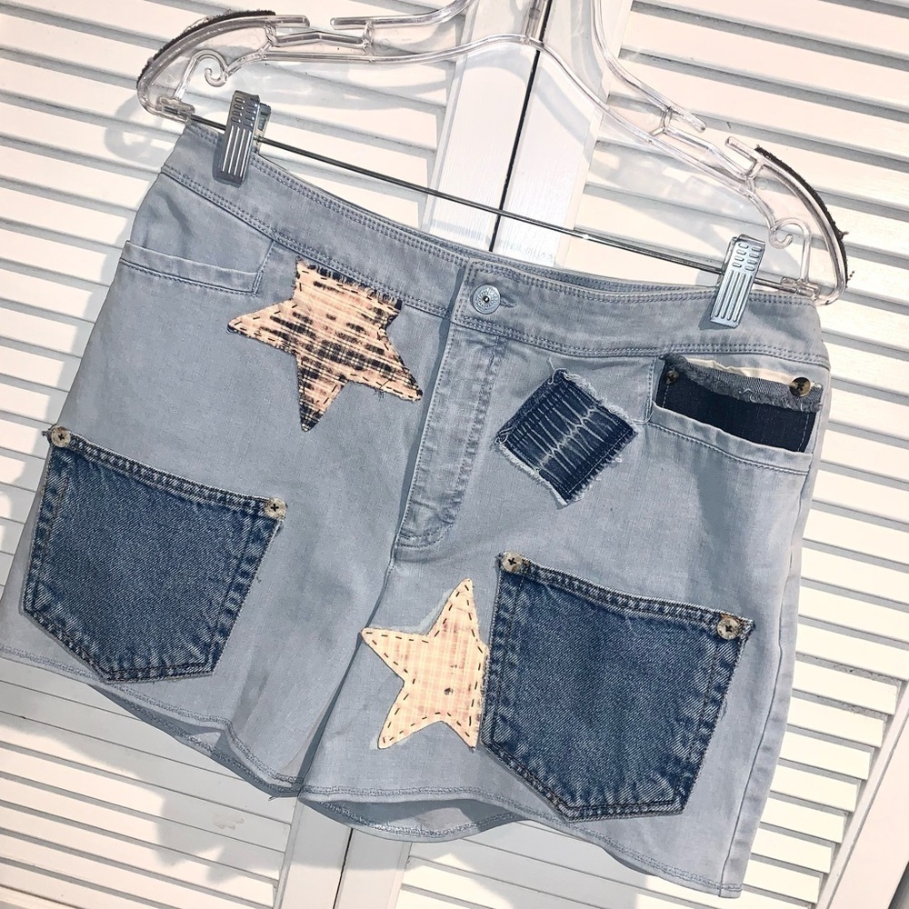 Patchwork Jean Shorts light wash Women’s Size 12T - Picture 3 of 5